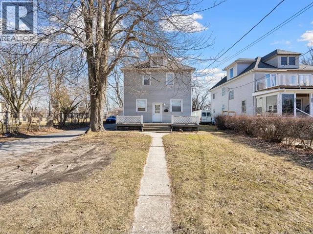 3329 SANDWICH STREET, Windsor, Ontario N9C1B2