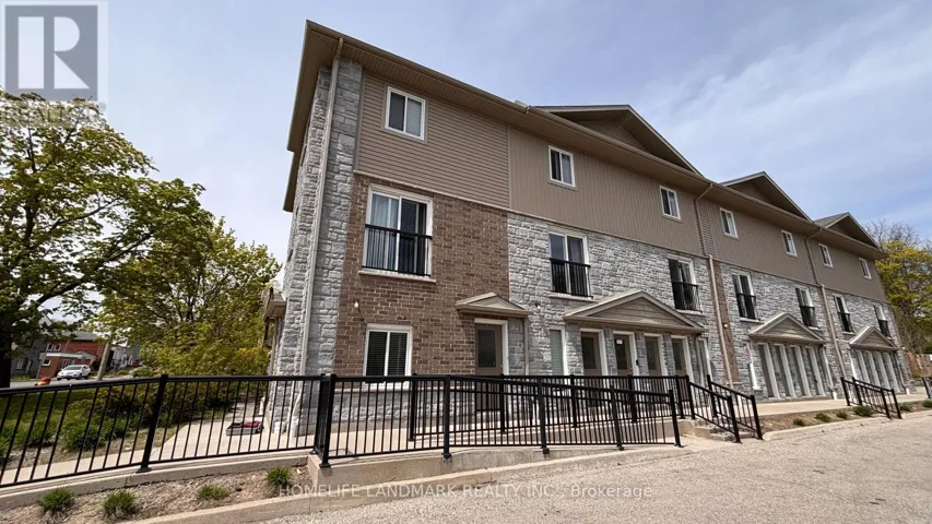 1 - 122 COURTLAND AVENUE E, Kitchener, Ontario N2H1Y9