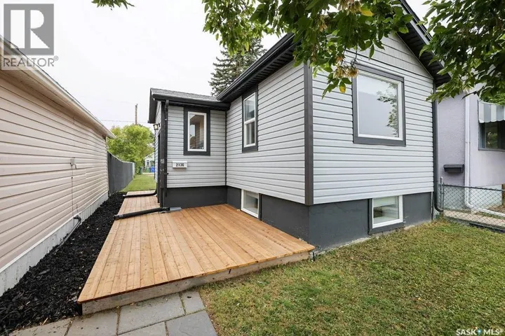 2136 McAra STREET, Regina, Saskatchewan S4N2V8