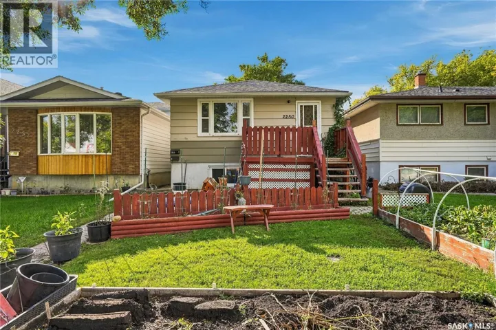 2250 MacKay STREET, Regina, Saskatchewan S4N2S8