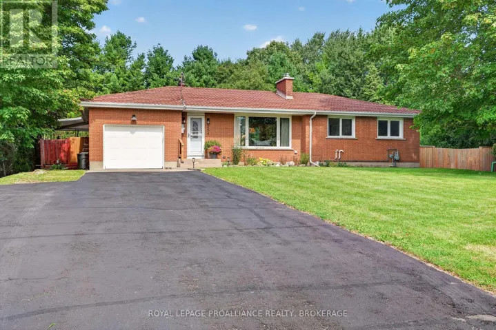 254 GORE ROAD, Kingston (Kingston East (Incl Barret Crt)), Ontario K7L0C3