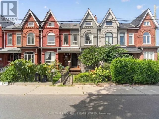 28 ROBINSON STREET, Toronto (Trinity-Bellwoods), Ontario M6J1L2