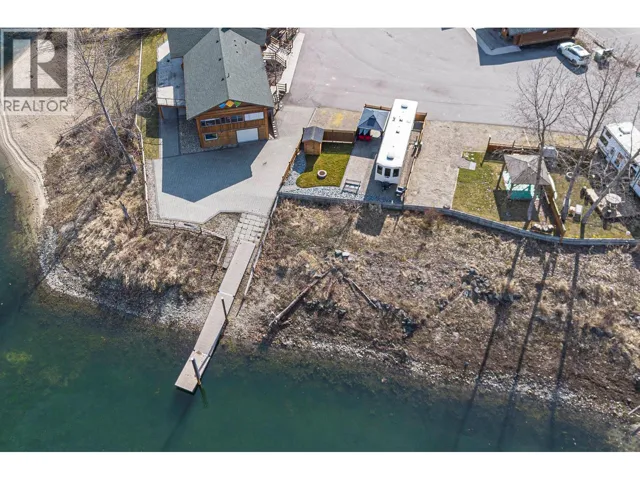 2 Clubhouse Lane, Lee Creek, British Columbia V0E1M4
