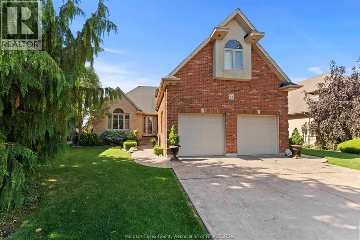 24 SANDY LAKE, Leamington, Ontario N8H5J3