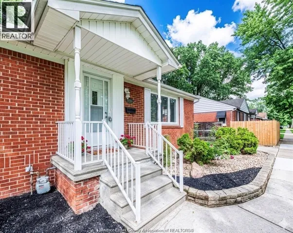 3365 CURRY AVENUE, Windsor, Ontario N9E2T4