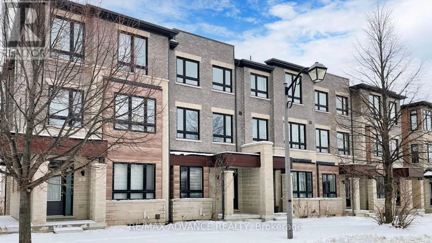 4 CAROLE BELL WAY, Markham (Wismer), Ontario L6E0W2