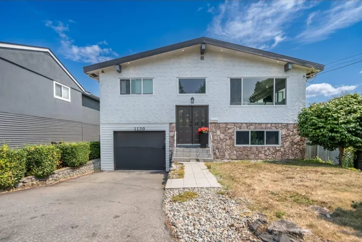 1130 MAPLE STREET, White Rock, British Columbia V4B4M6