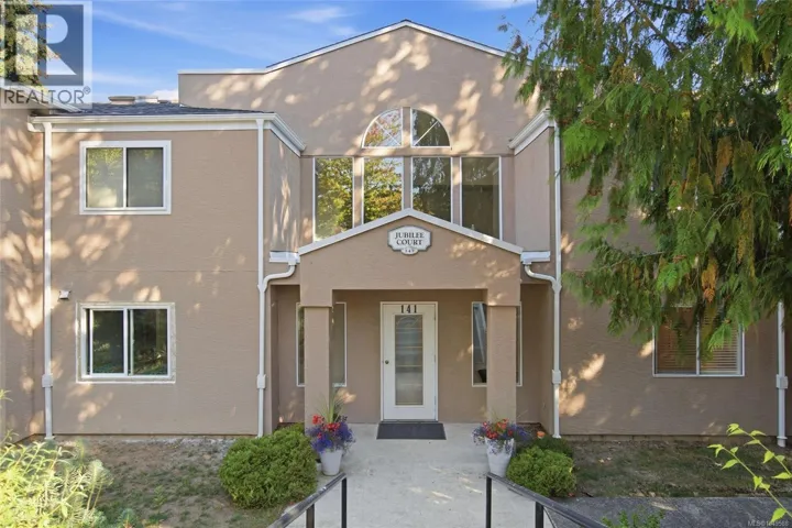 4 141 Sixth Ave E, Qualicum Beach, British Columbia V9K2J6