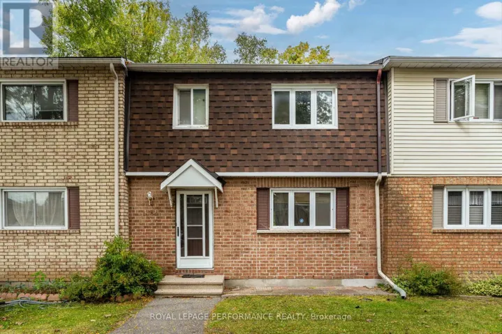 1781 BELLMANOR COURT, Ottawa, Ontario K1T2V7