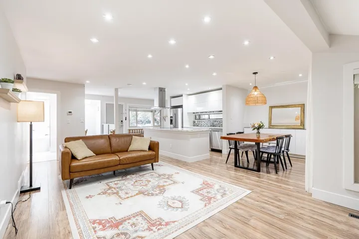15784 MCBETH ROAD, Surrey, British Columbia V4A5X3