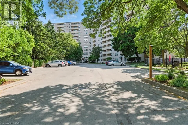 700 DYNES Road Unit# 909, Burlington, Ontario L7M3N2