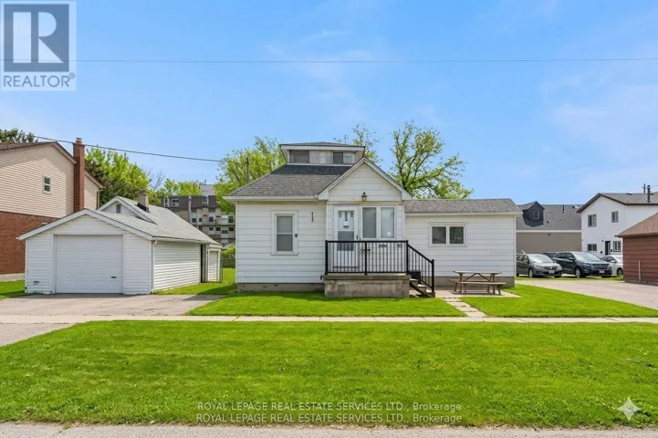 2386 SOVEREIGN STREET, Oakville (BR Bronte), Ontario L6L1L8
