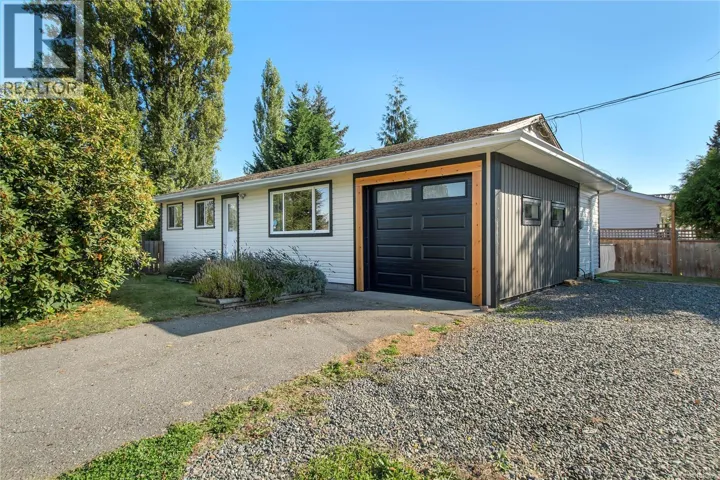 1890 15th Ave, Campbell River, British Columbia V9W4J9
