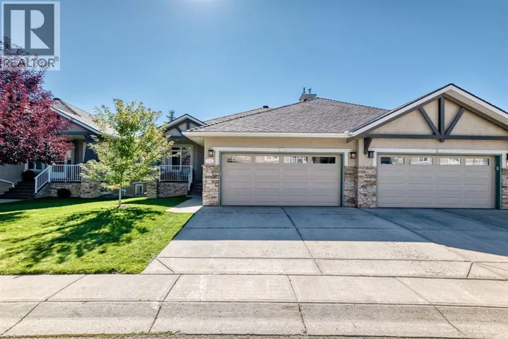 15 Discovery Woods Villas SW, Calgary, Alberta T3H5A6