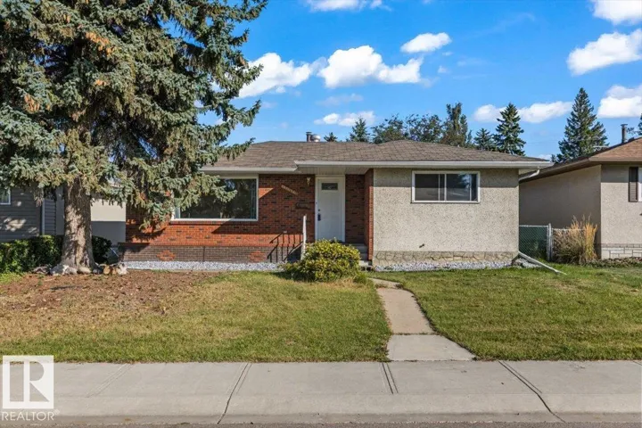 11516 44 AV NW, Edmonton, Alberta T6J0Z5
