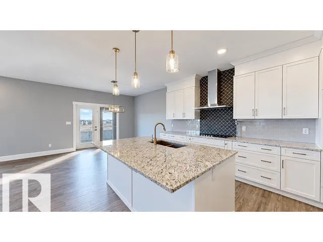 327 172 AV NW, Edmonton, Alberta T5Y4L1