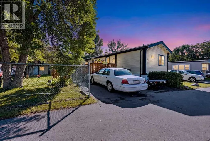 105, 6724 17 Avenue SE, Calgary, Alberta T2A0W5