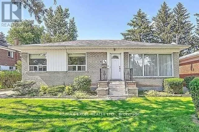 MAIN - 43 BOOTHBAY CRESCENT, Newmarket (Central Newmarket), Ontario L3Y1Y6