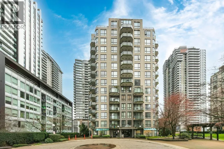 101 828 AGNES STREET, New Westminster, British Columbia V3M6R4