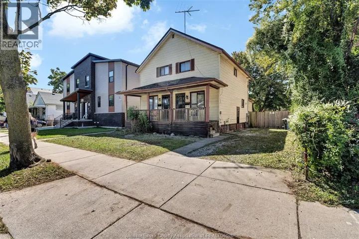 923-925 CALIFORNIA AVENUE, Windsor, Ontario N9B2Z5