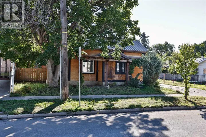 513 19 Street N, Lethbridge, Alberta T1H3K6
