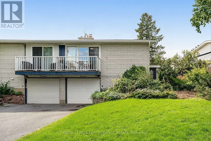 16 WOODMOUNT CRESCENT, Ottawa, Ontario K2E5R1