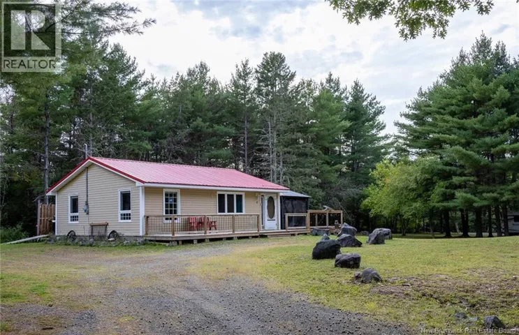 6 Bay Street, Cambridge-Narrows, New Brunswick E4C0A8