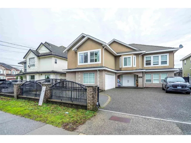 13027 68 AVENUE, Surrey, British Columbia V3W2E5
