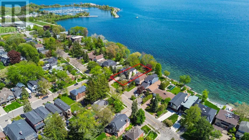 67 LAKE PROMENADE, Toronto (Long Branch), Ontario M8W1A2