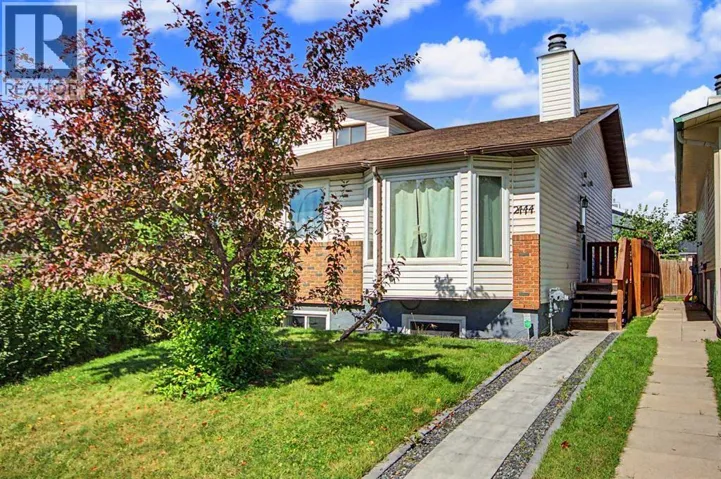 2444 Woodview Drive SW, Calgary, Alberta T2W4X7