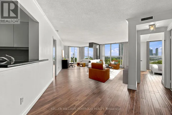 940 - 22 SOUTHPORT STREET, Toronto (High Park-Swansea), Ontario M6S4Y9