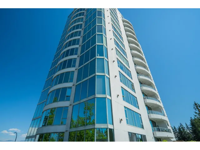 302 32330 SOUTH FRASER WAY, Abbotsford, British Columbia V2T1X1