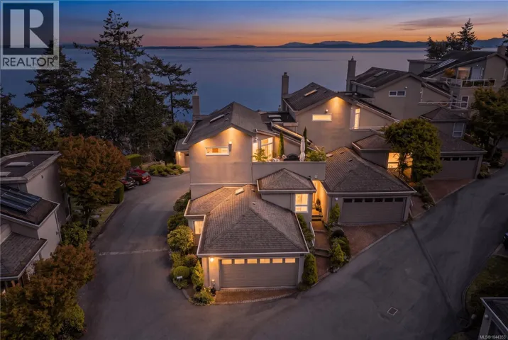 5 4771 Cordova Bay Rd, Saanich, British Columbia V8Y2J7