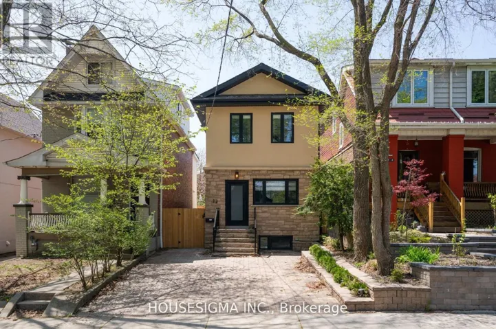 LOWER - 72 REDWOOD AVENUE, Toronto (Greenwood-Coxwell), Ontario M4L2S6