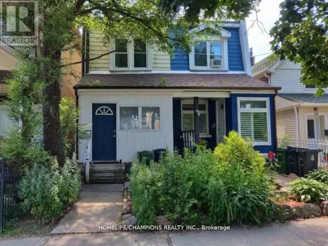 106 LAMB AVENUE, Toronto (Greenwood-Coxwell), Ontario M4J4M6