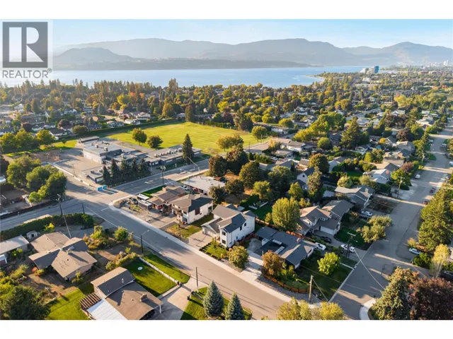 712 Hazell Road, Kelowna, British Columbia V1W1R3