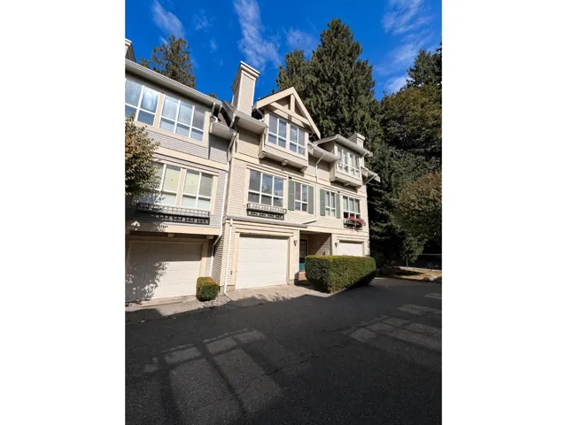 90 8844 208 STREET, Langley, British Columbia V1M3X7