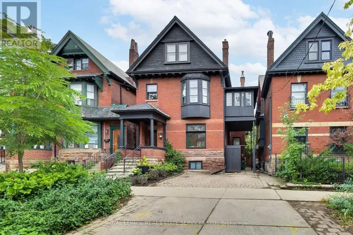 135 MADISON AVENUE, Toronto (Annex), Ontario M5R2S3