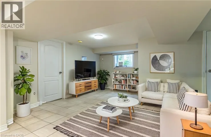 609 MOHAWK Road E Unit# 2, Hamilton, Ontario L8V2J8