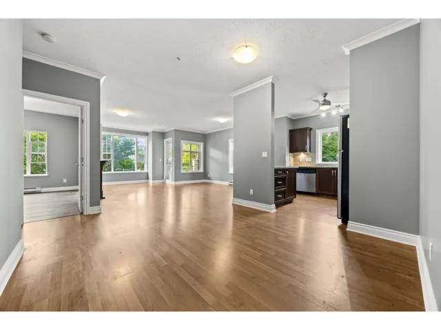 201 20286 53A AVENUE, Langley, British Columbia V3A0A8