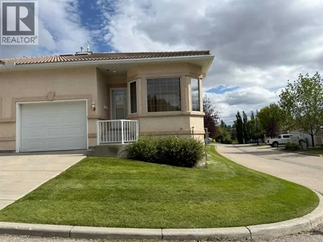 8 Scimitar Rise NW, Calgary, Alberta T3L2C9
