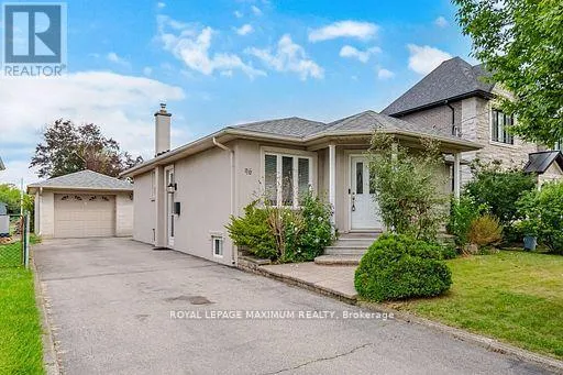 96 WALLASEY AVENUE, Toronto (Humberlea-Pelmo Park), Ontario M9M1E4