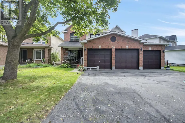 38 FORESTGLADE CRESCENT, Ottawa, Ontario K1G5V8