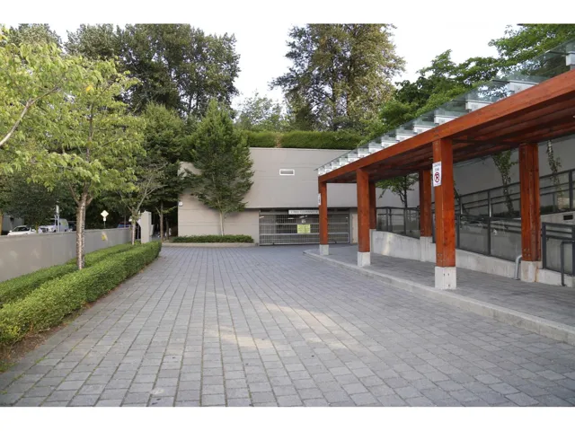 305 8110 120A STREET, Surrey, British Columbia V3W3P3