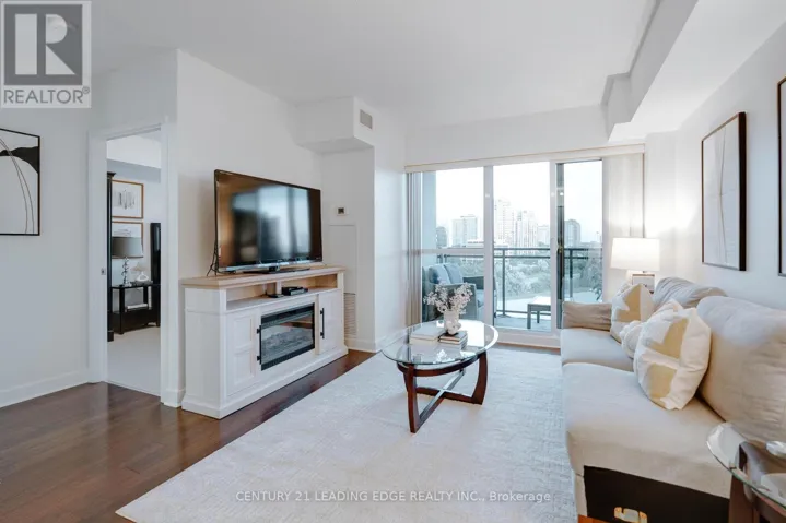 820 - 120 DALLIMORE CIRCLE, Toronto (Banbury-Don Mills), Ontario M3C4J1