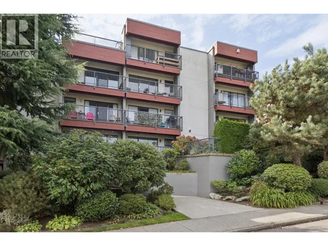 206 2120 W 2ND AVENUE, Vancouver, British Columbia V6K1H6