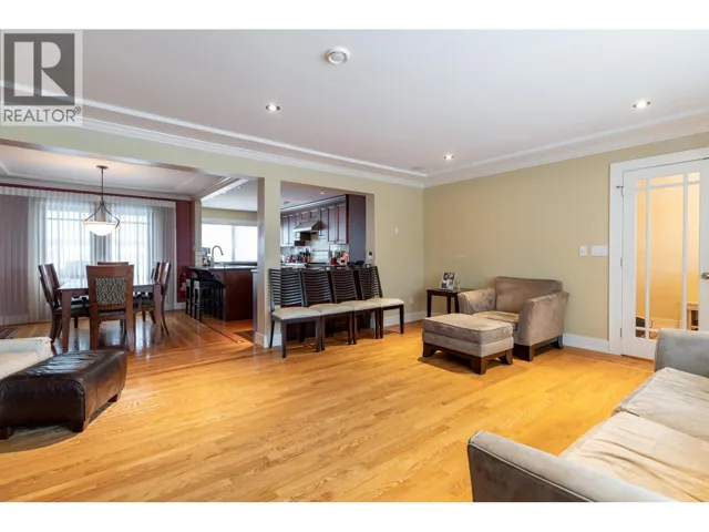 5570 BAILLIE STREET, Vancouver, British Columbia V5Z3M8