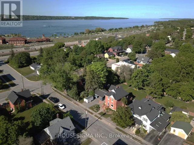 23 WILLIAM STREET, Barrie (Allandale), Ontario L4N3J4