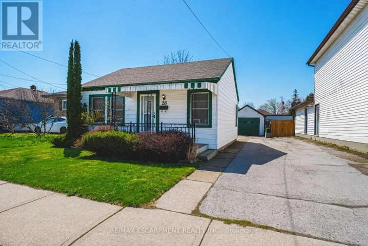 28 MUNN STREET, Hamilton (Raleigh), Ontario L8V1J9