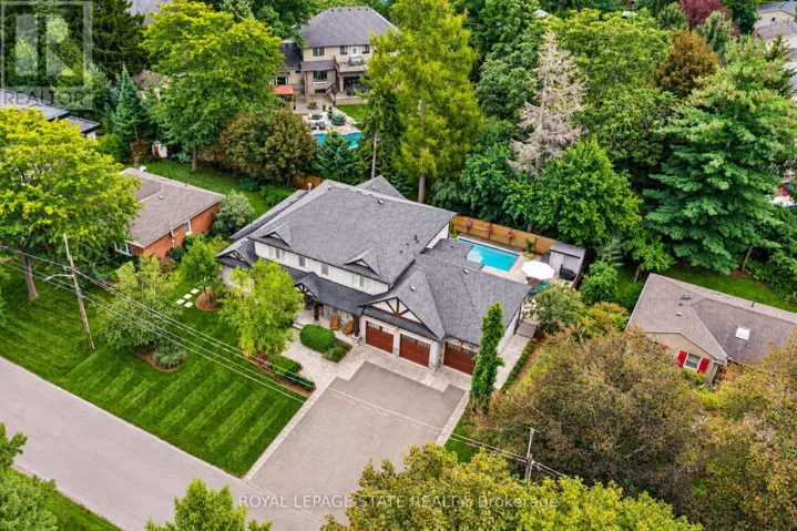 60 PARKER AVENUE, Hamilton (Ancaster), Ontario L9G1A7